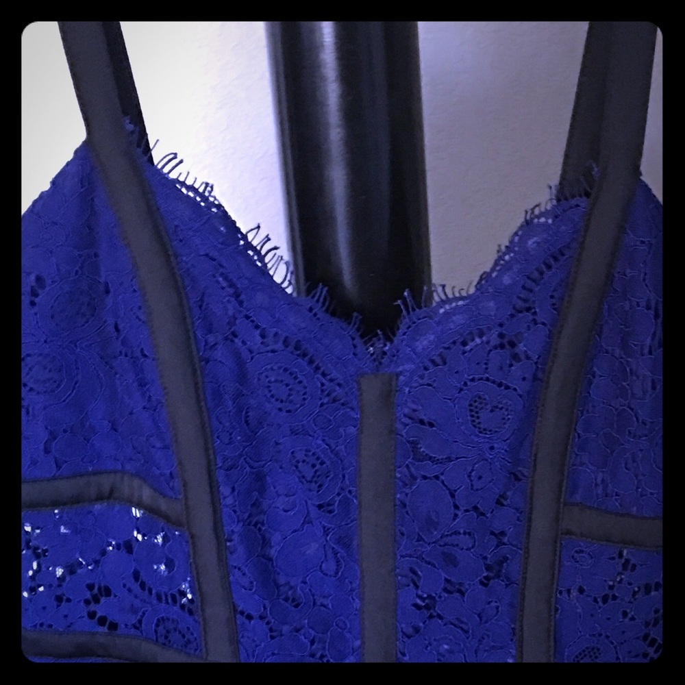 Express Lace Dress w/Great Detail!